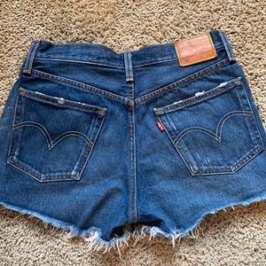 Levi’s 501 original cutoff denim shorts- size 27